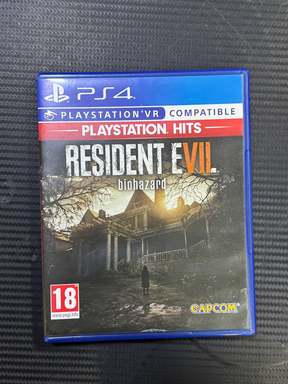 Resident Evil 7 (Pre-Owned)