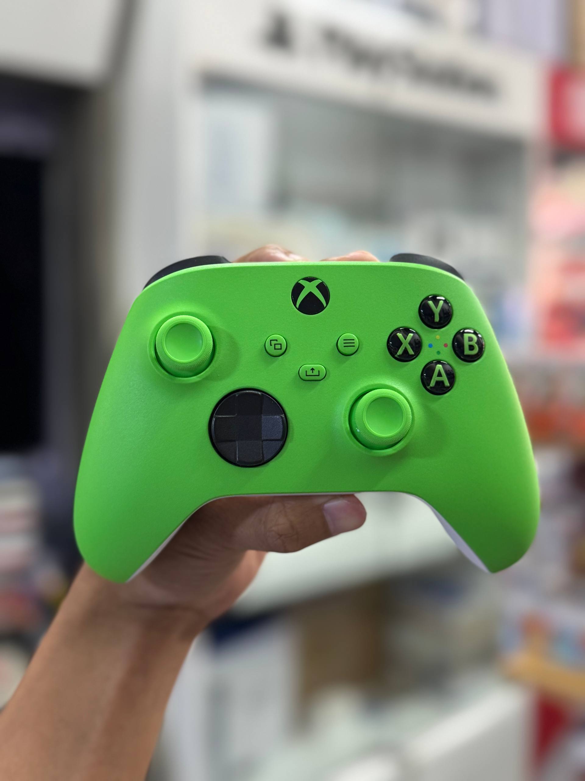 Xbox Wireless Controller - Velocity Green [Pre-owned @BT]
